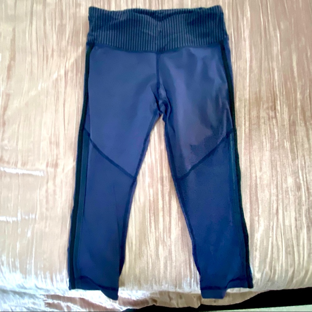 Lululemon Blue Crops, striped waistband, side mesh